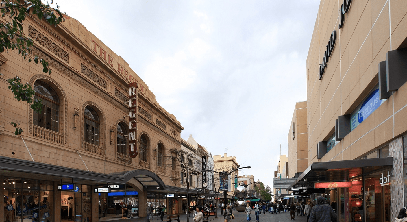 Adelaide's Free City Tram and O-Bahn: A Low-Cost Sightseeing Day